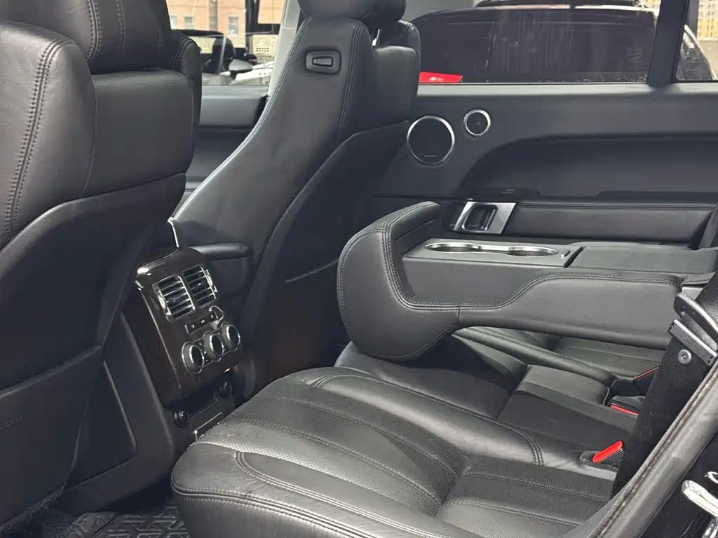 Land Rover Range Rover — миниатюра 9