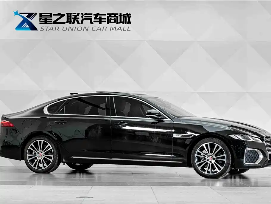 Jaguar XFL 2024 2.0T P250 Premium Luxury