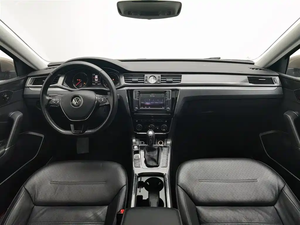 Volkswagen Passat 2017 330TSI DSG