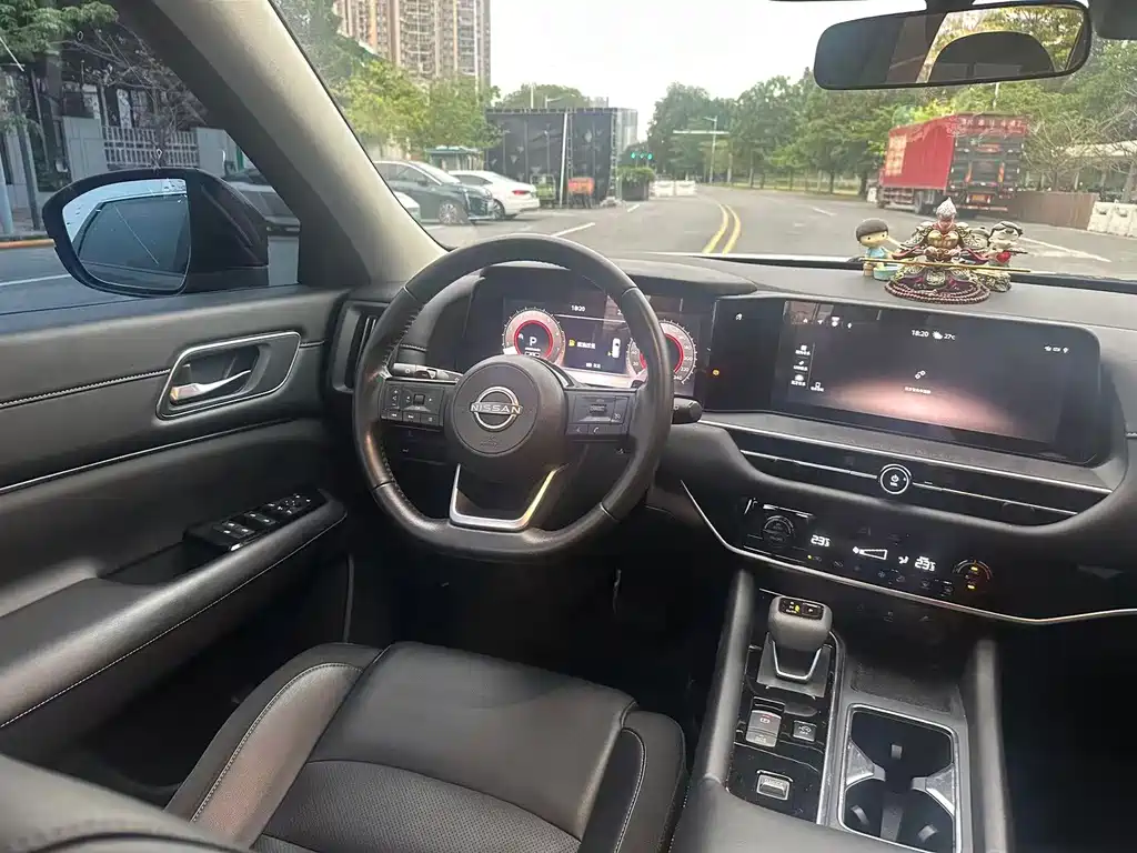 Nissan Teramont — миниатюра 9