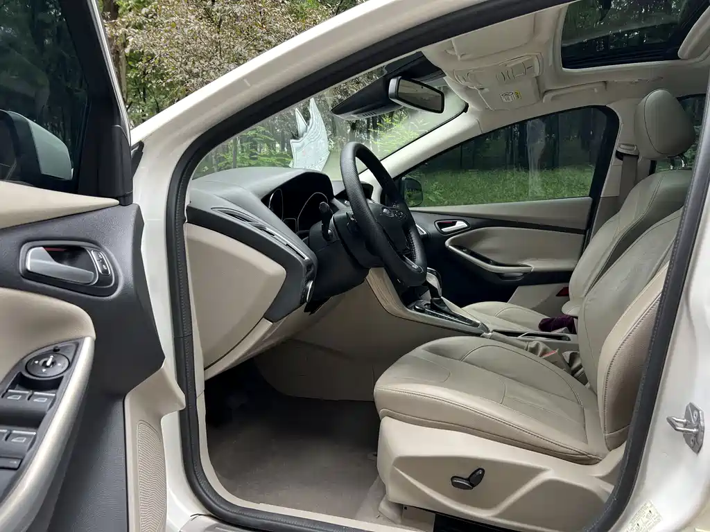 Ford Focus — миниатюра 4