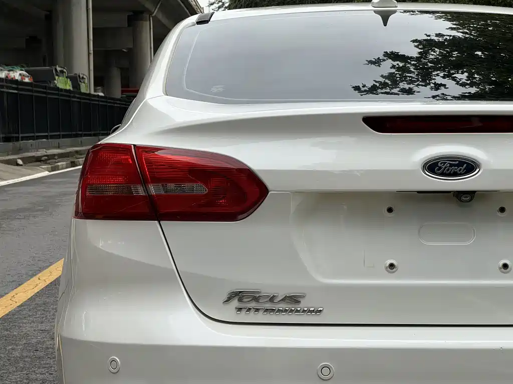 Ford Focus — миниатюра 12
