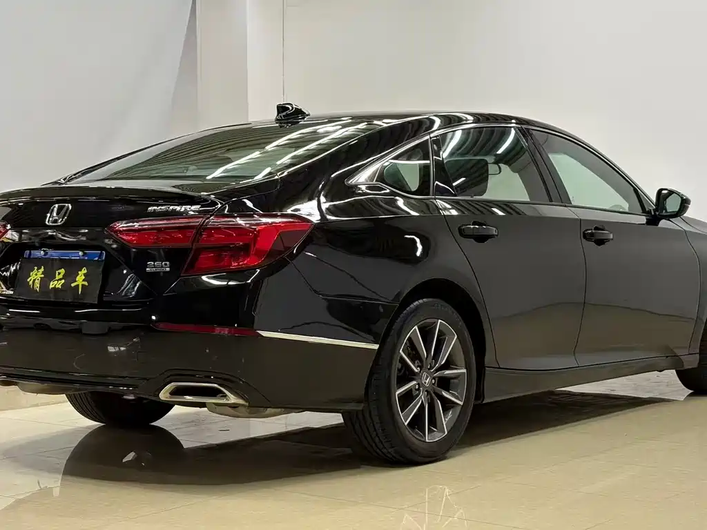 Honda Inspire — миниатюра 9