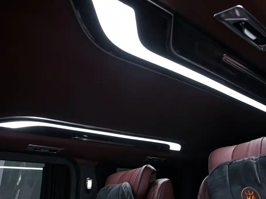 Toyota HiAce 2025 3.5L AT