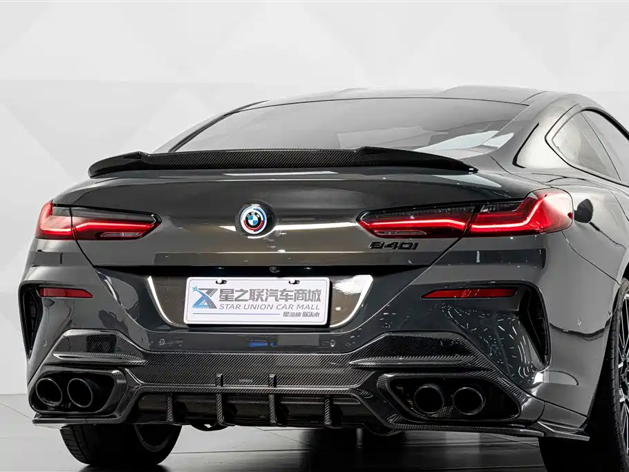 BMW 8 Series — миниатюра 7
