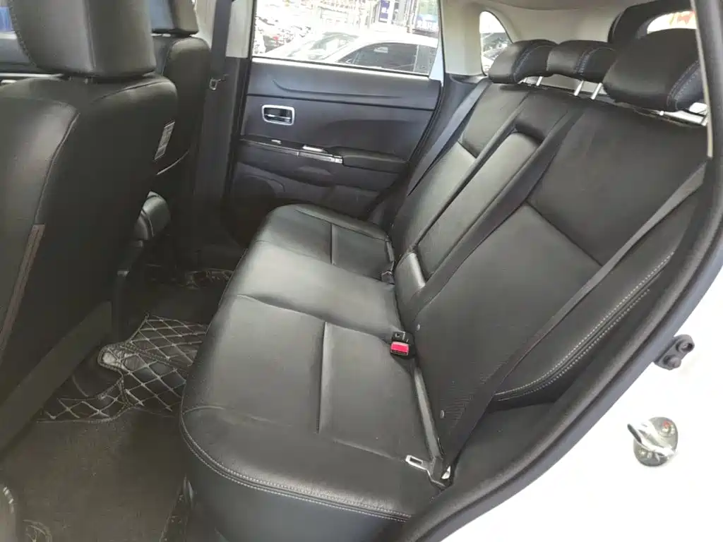 Mitsubishi ASX — миниатюра 17