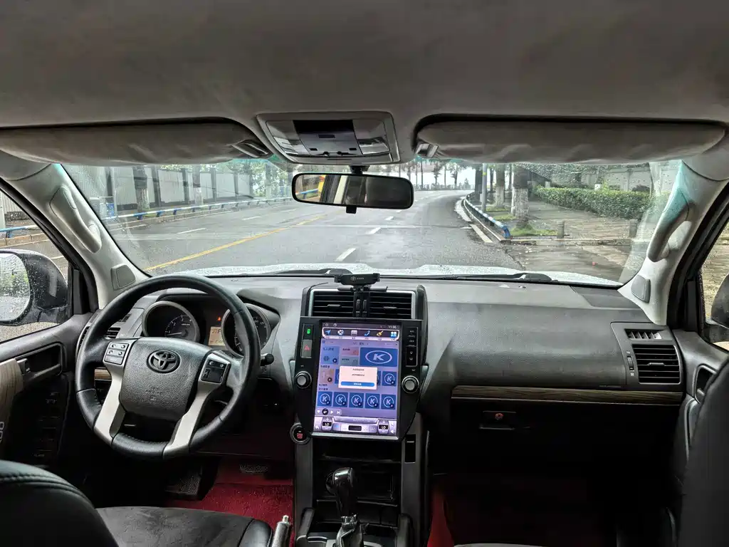 Toyota Prado (Import) — миниатюра 4