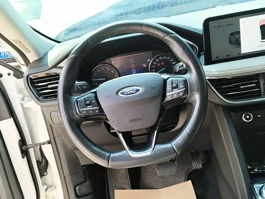 Ford Escape — миниатюра 11