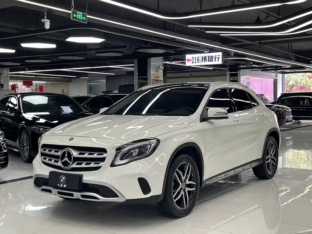 Mercedes-Benz GLA 2017