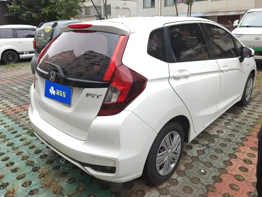 Honda Fit — миниатюра 3
