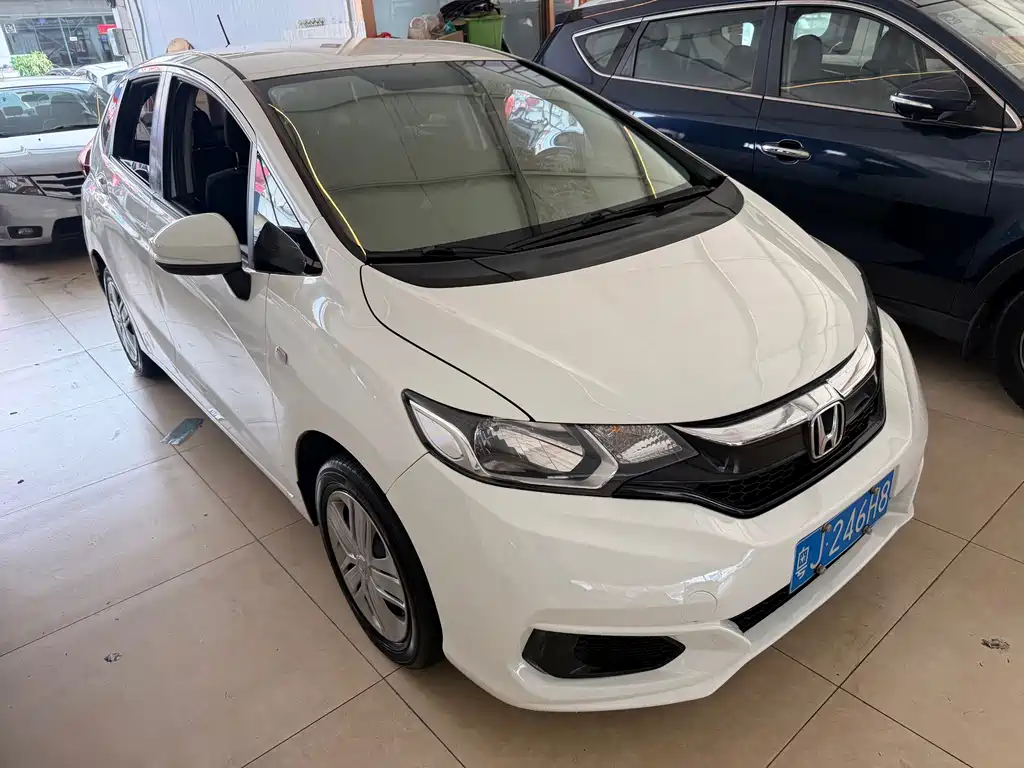 Honda Fit — миниатюра 4