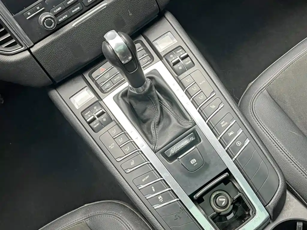 Porsche Macan — миниатюра 22