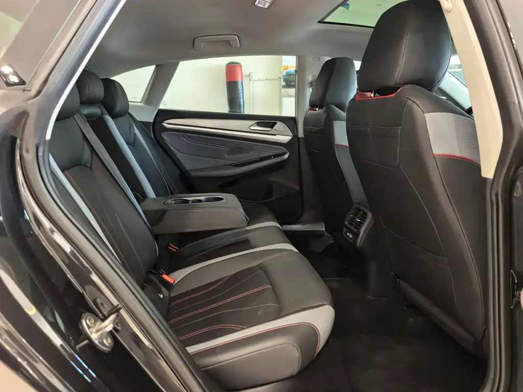 Volkswagen Lamando — миниатюра 19