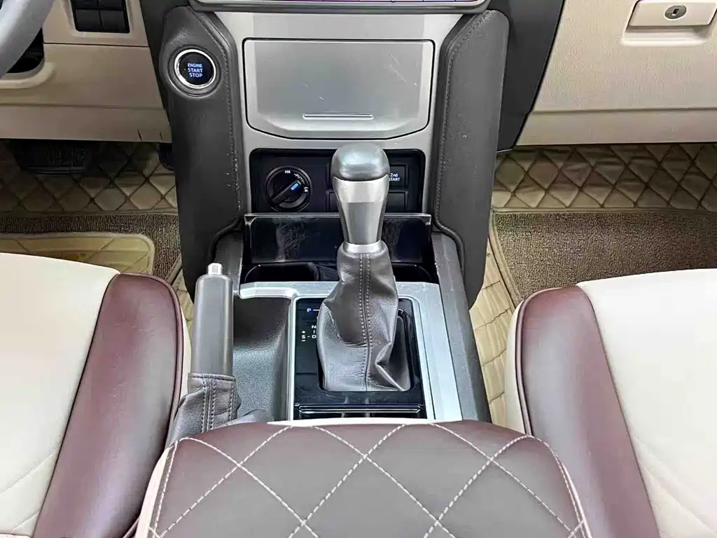 Toyota Prado (Import) — миниатюра 19