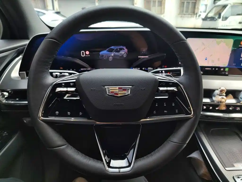 Cadillac XT5 — миниатюра 3
