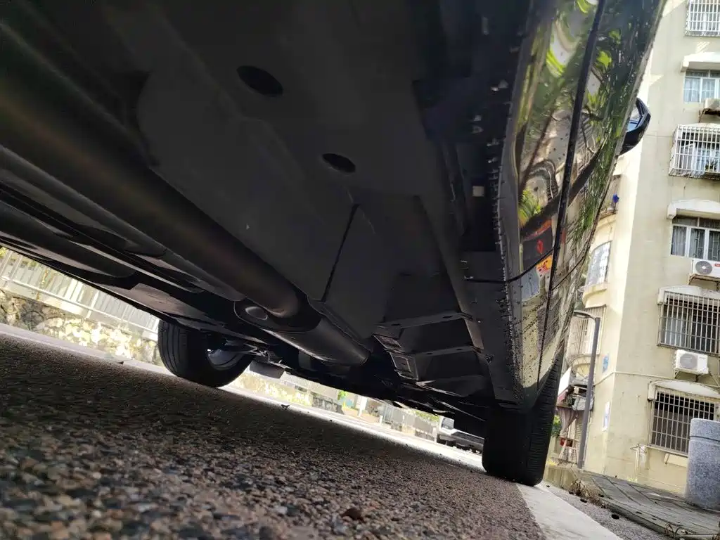Cadillac XT5 — миниатюра 17