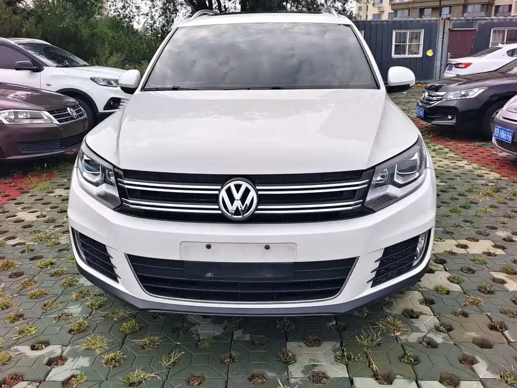 Volkswagen Tiguan — миниатюра 2