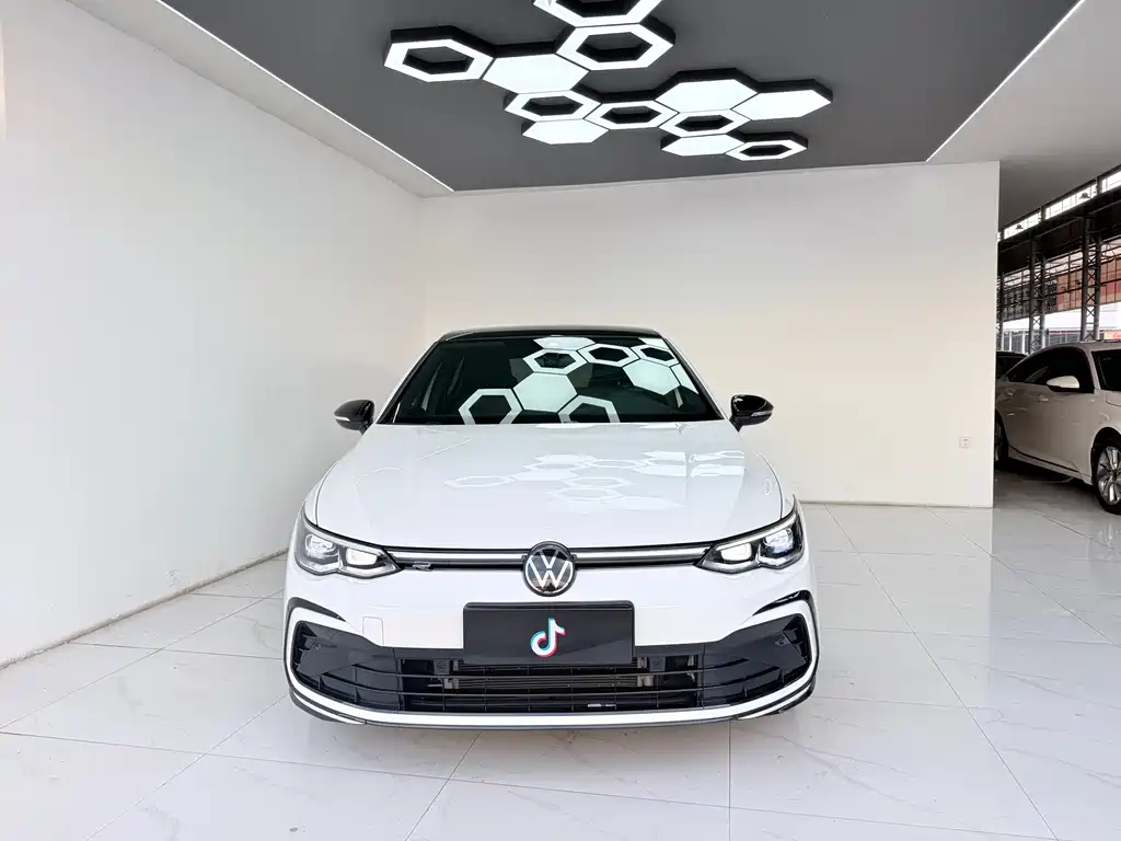 Volkswagen Golf — миниатюра 2