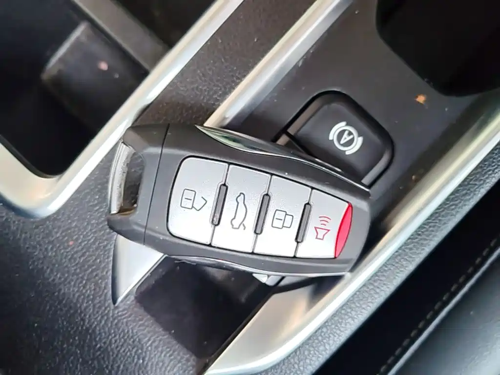 Haval M6 — миниатюра 9