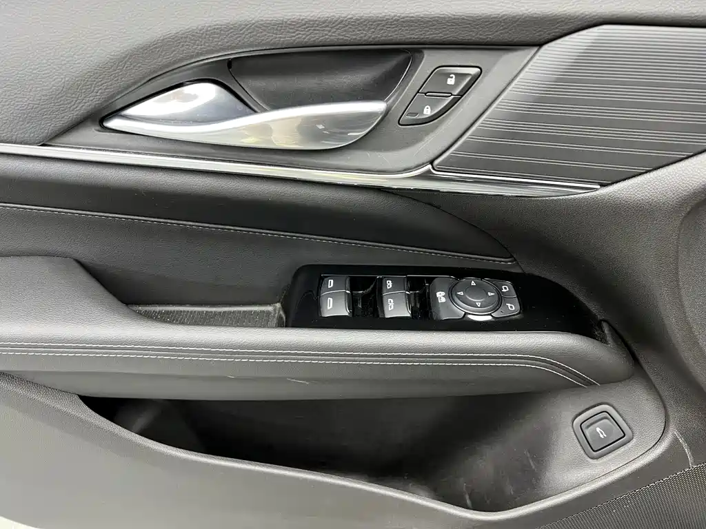 Cadillac CT4 2022 28T