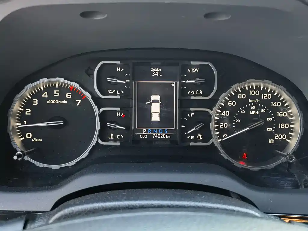 Toyota Tundra 2020 5.7L
