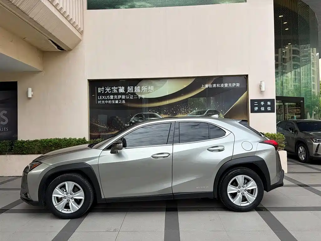 Lexus UX — миниатюра 2