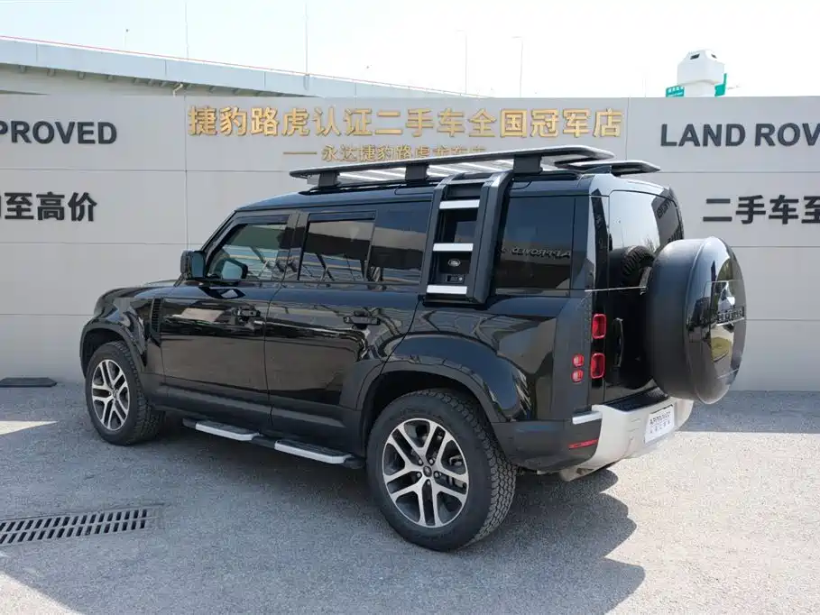 Land Rover Defender — миниатюра 4