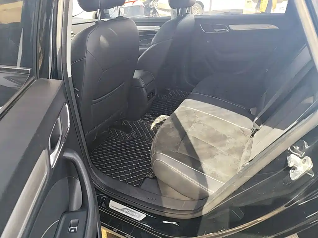 Roewe i6 New Energy — миниатюра 17