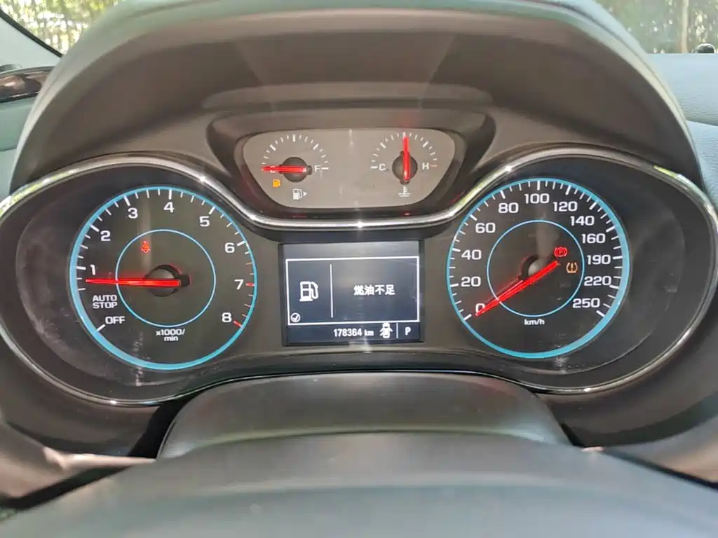 Chevrolet Cruze — миниатюра 8