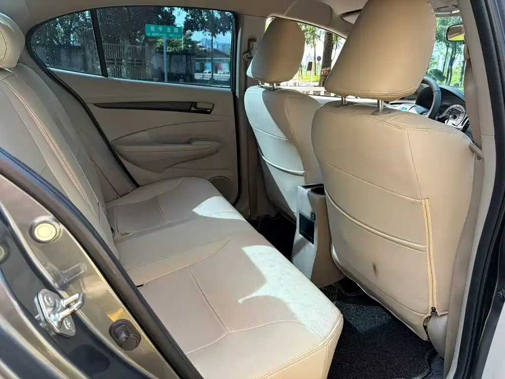 Honda City Classic — миниатюра 6