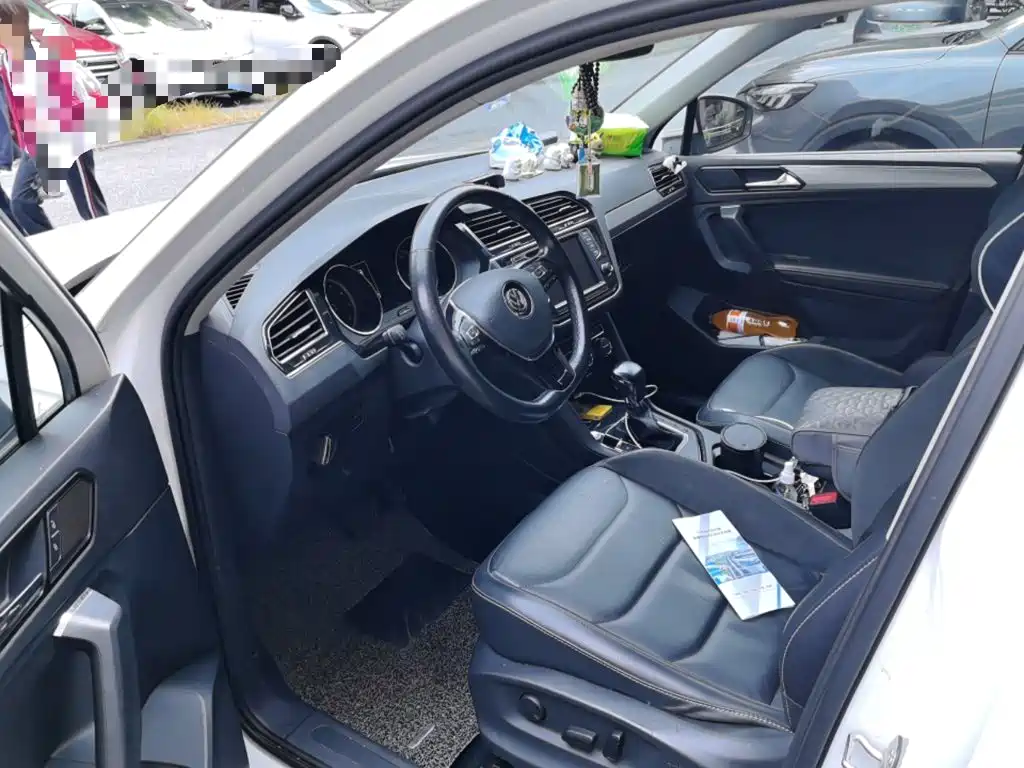 Volkswagen Tiguan L — миниатюра 14
