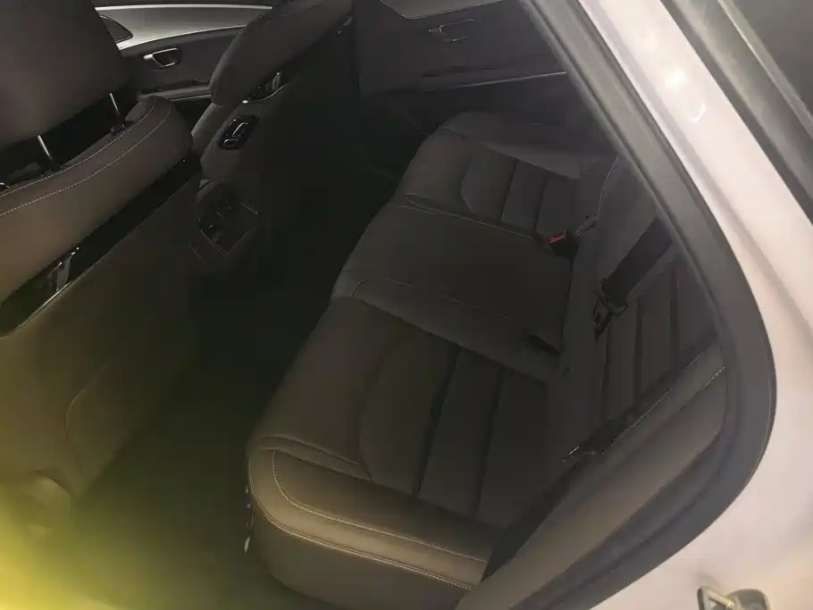 BYD Han — миниатюра 11