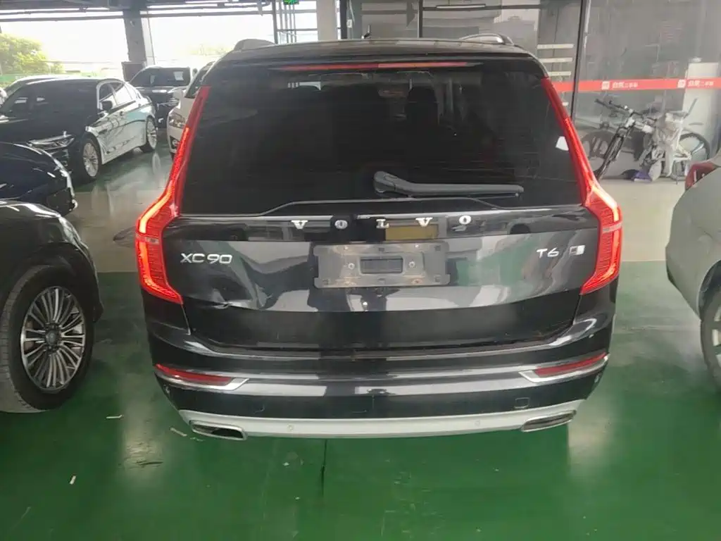 Volvo XC90 — миниатюра 6
