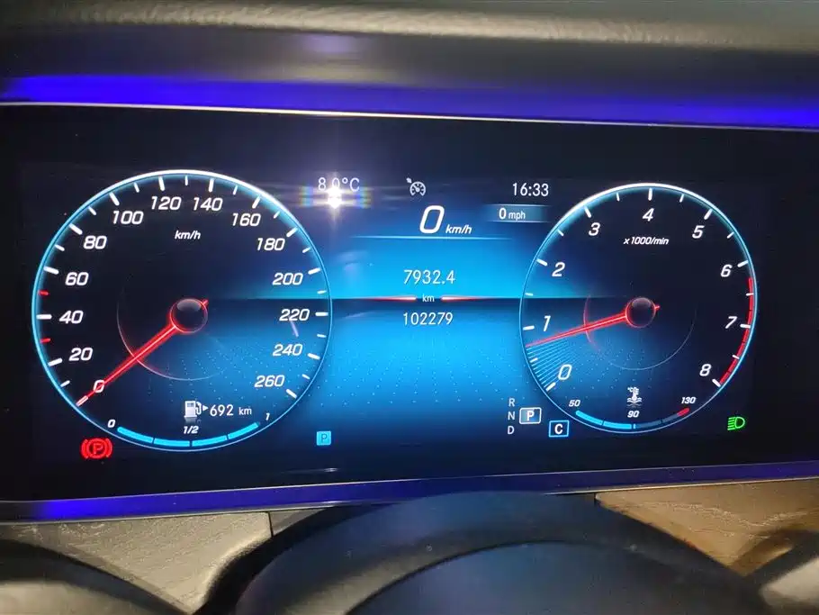 MERCEDES-BENZ E CLASS