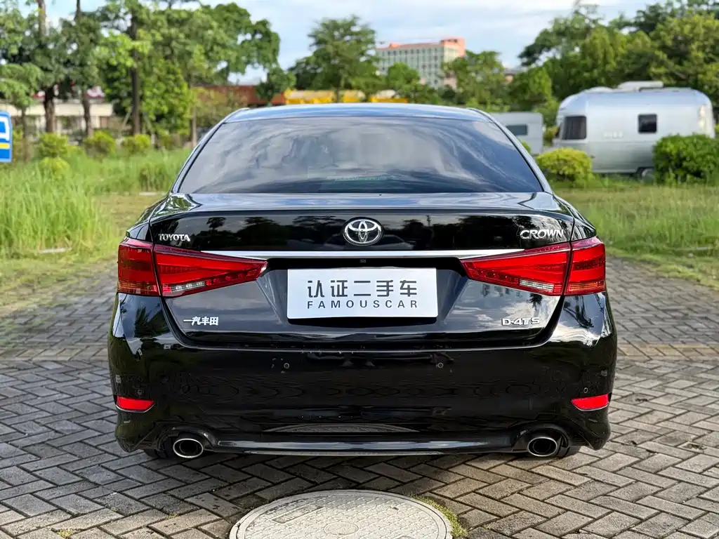 Toyota Crown — миниатюра 23