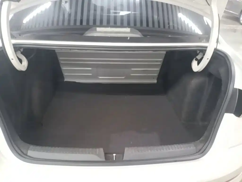 Skoda Rapid — миниатюра 19
