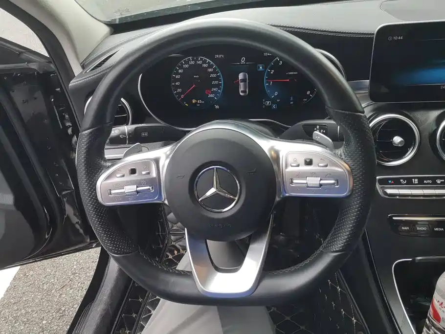 Mercedes-Benz C-Class — миниатюра 15