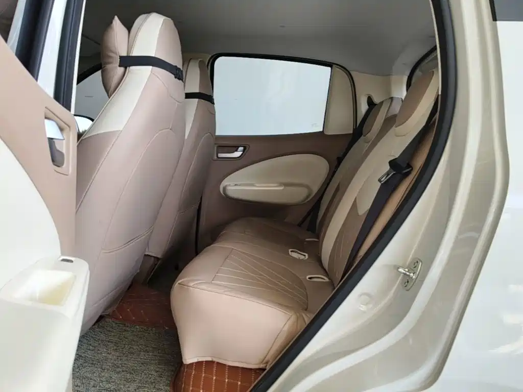 Wuling MINIEV — миниатюра 17
