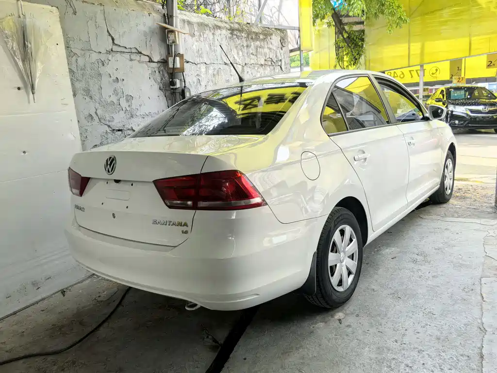 Volkswagen Santana — миниатюра 10