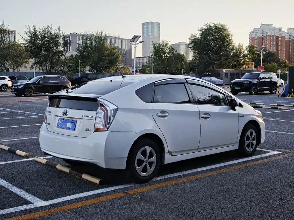 Toyota Prius — миниатюра 19