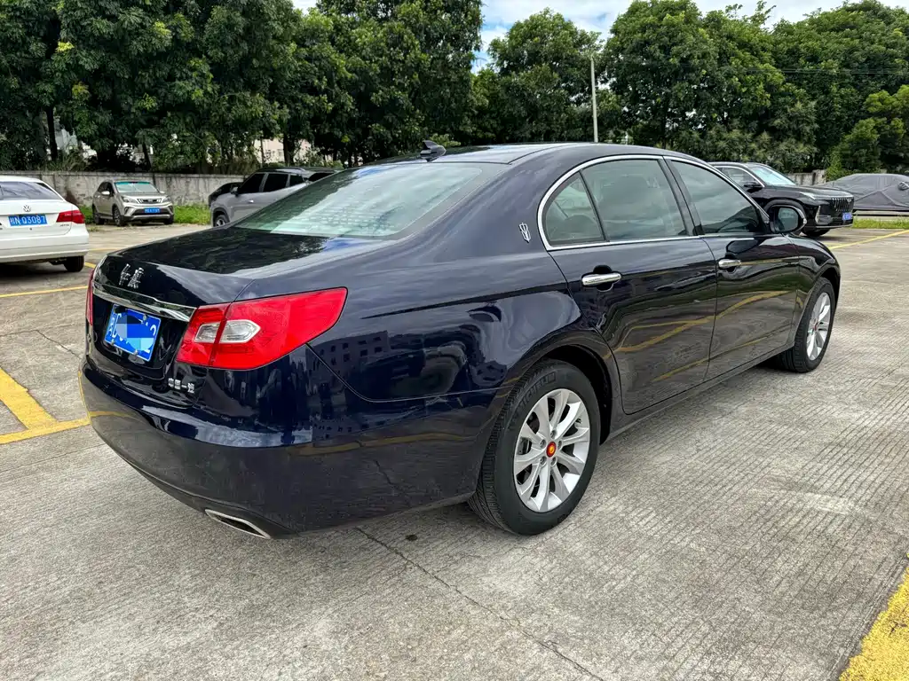 Hongqi Hongqi H7 — миниатюра 6