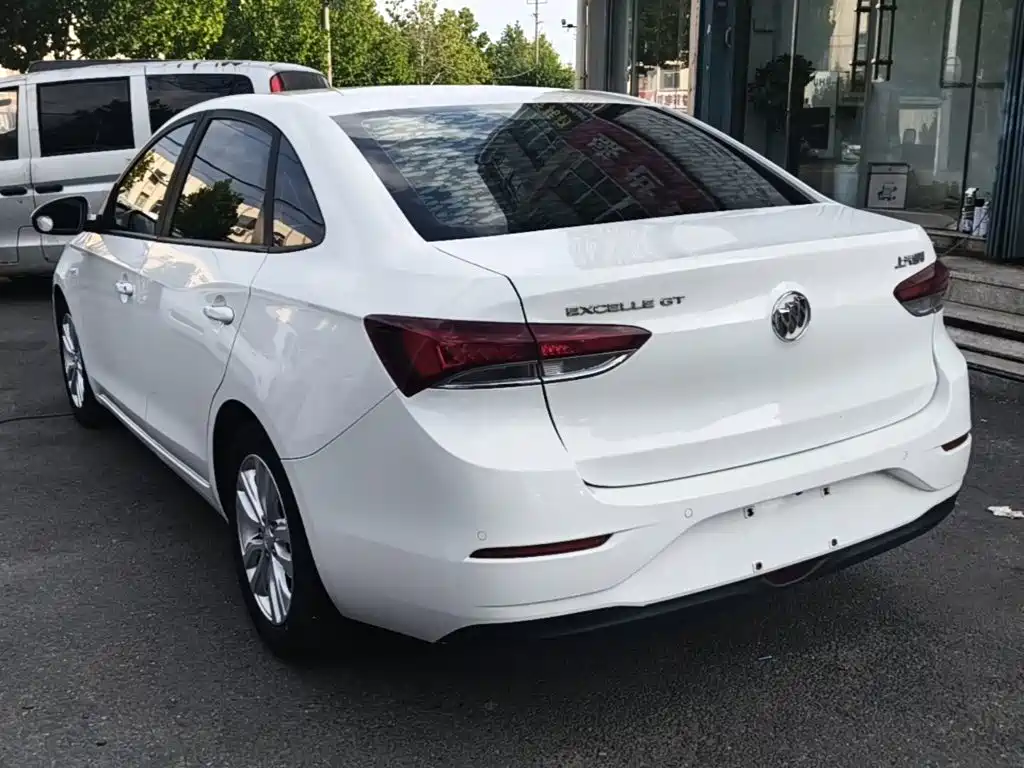 Buick Excelle — миниатюра 5