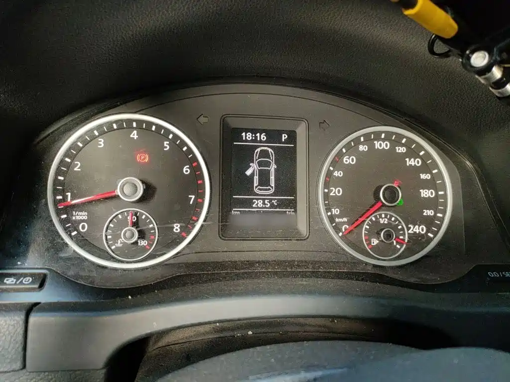 Volkswagen Tiguan 2015 1.8TSI AT Comfort