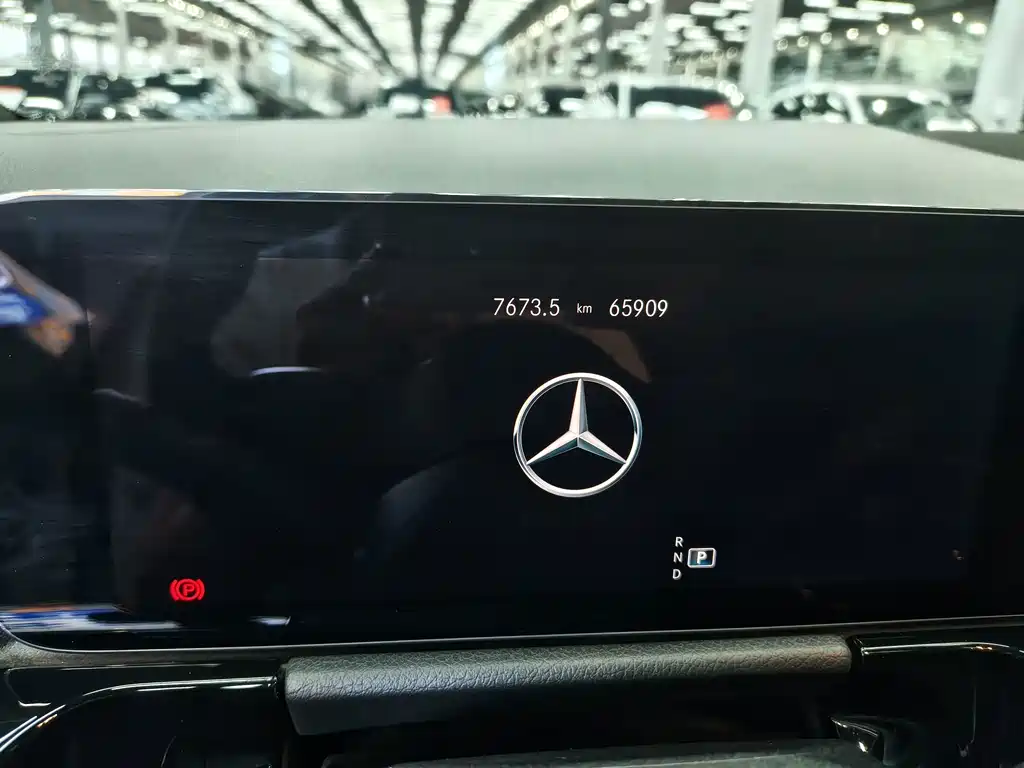 Mercedes-Benz GLA — миниатюра 21