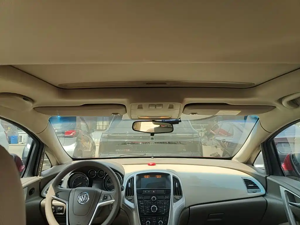 Buick Excelle — миниатюра 18