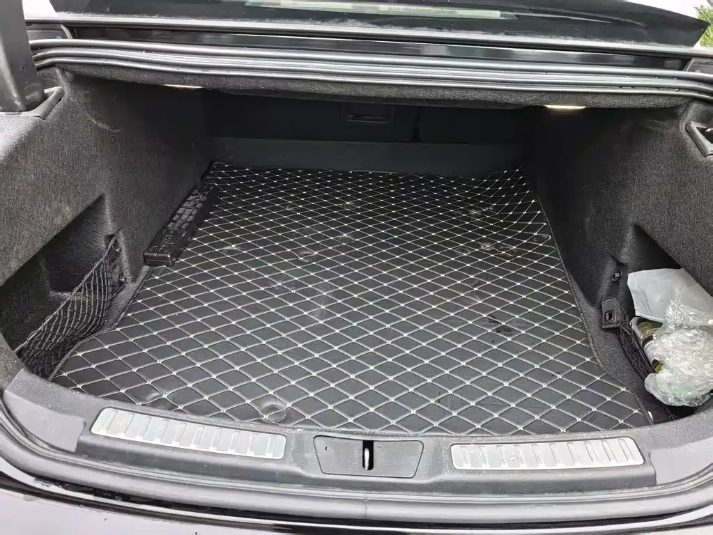 Lincoln Continental — миниатюра 8