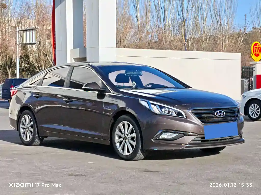 HYUNDAI SONATA