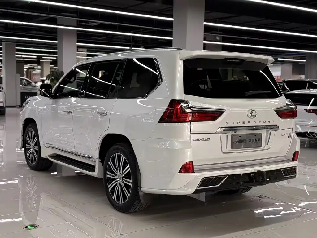 Lexus LX 2019 570