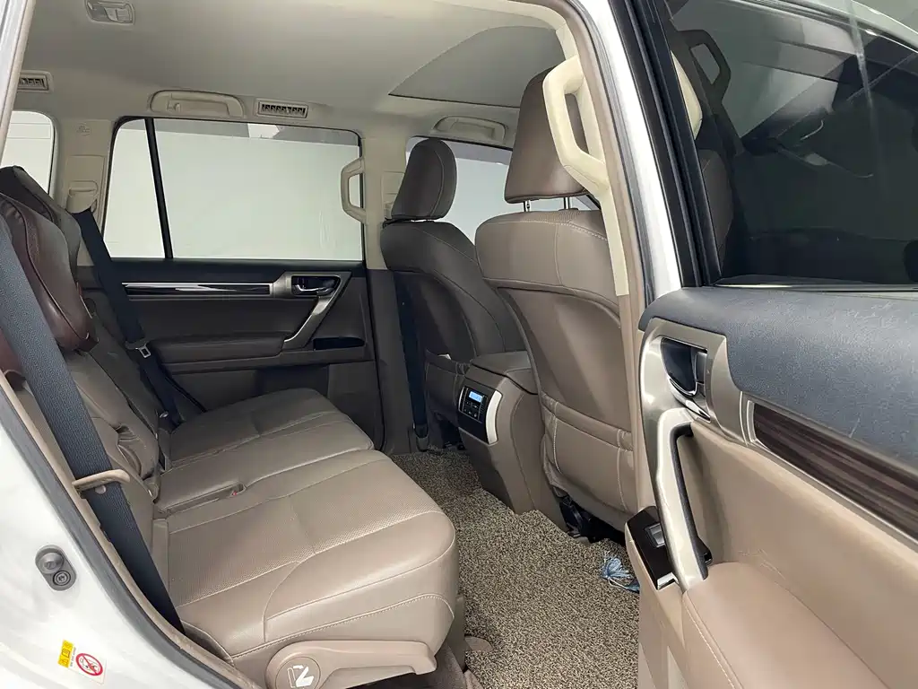 Lexus GX — миниатюра 16