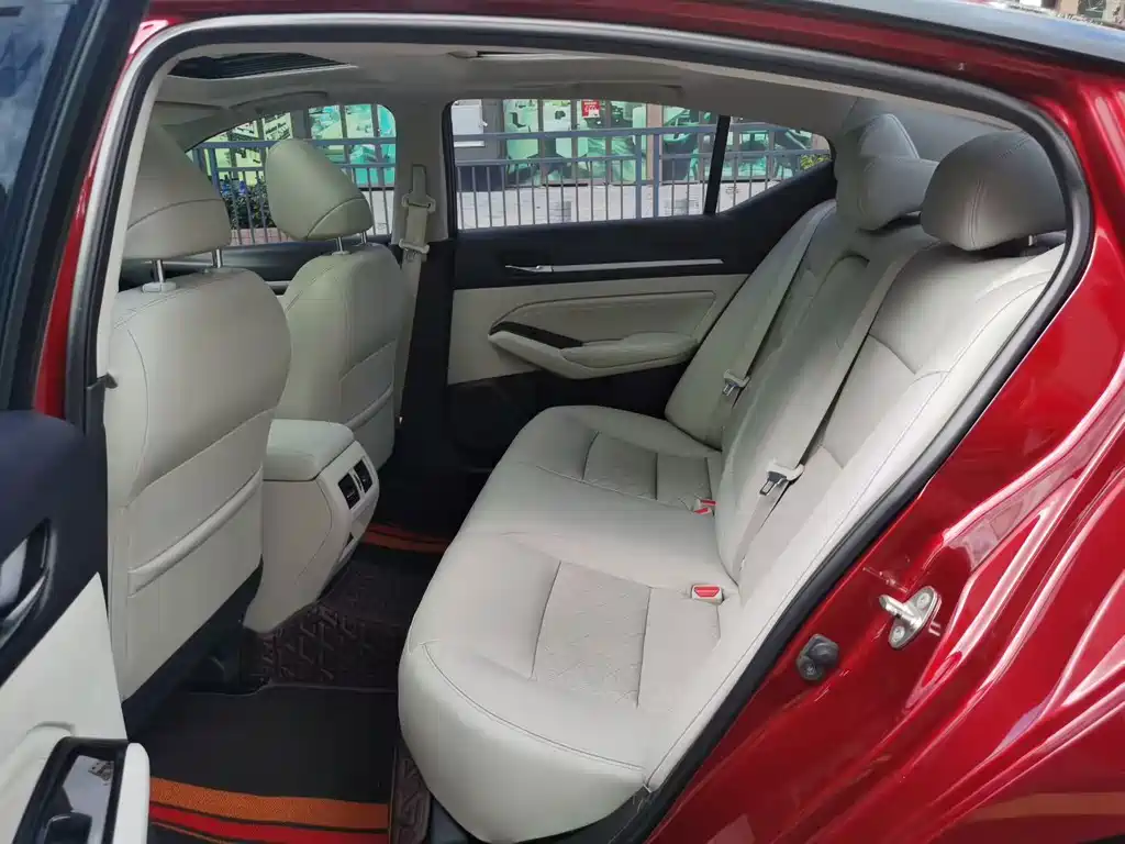 Nissan Teana — миниатюра 5
